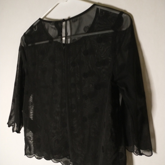 Divided women's black sheer top size 4 - Picture 6 of 6